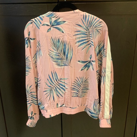 Palm Before A Storm Bomber Jacket in Pink Blossom - Picture 6 of 6